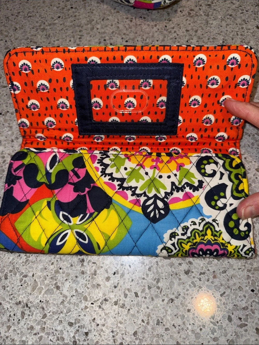 Vera Bradley Caryall Crossbody and Trifold Wallet in Rio. EUC